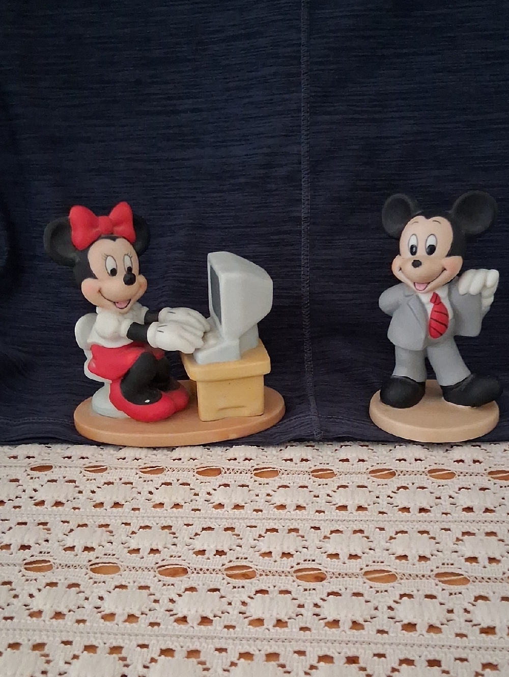Disney Minnie & Mickey Figurine Set in Red, Black, Gray, Cream